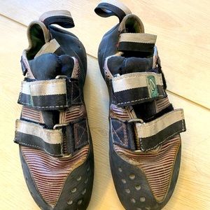 5.10 Blackwing womens climbing shoes size 7.5